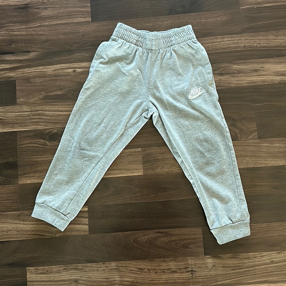 Nike toddler boys lightweight jogger